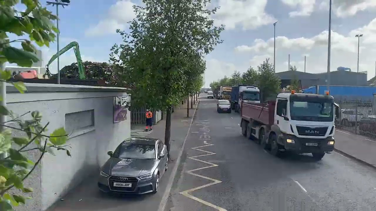 Belfast. Bus Ride 🚌 Route 96 - Full Bus Journey / Upper Queen Street - Stena Line Terminal 📽