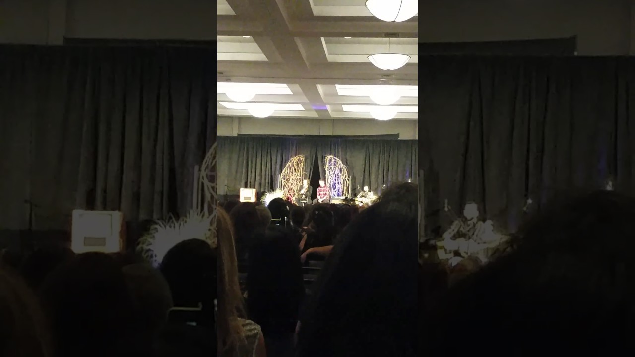 Spn burbank 2016 jsquared with tim omundson
