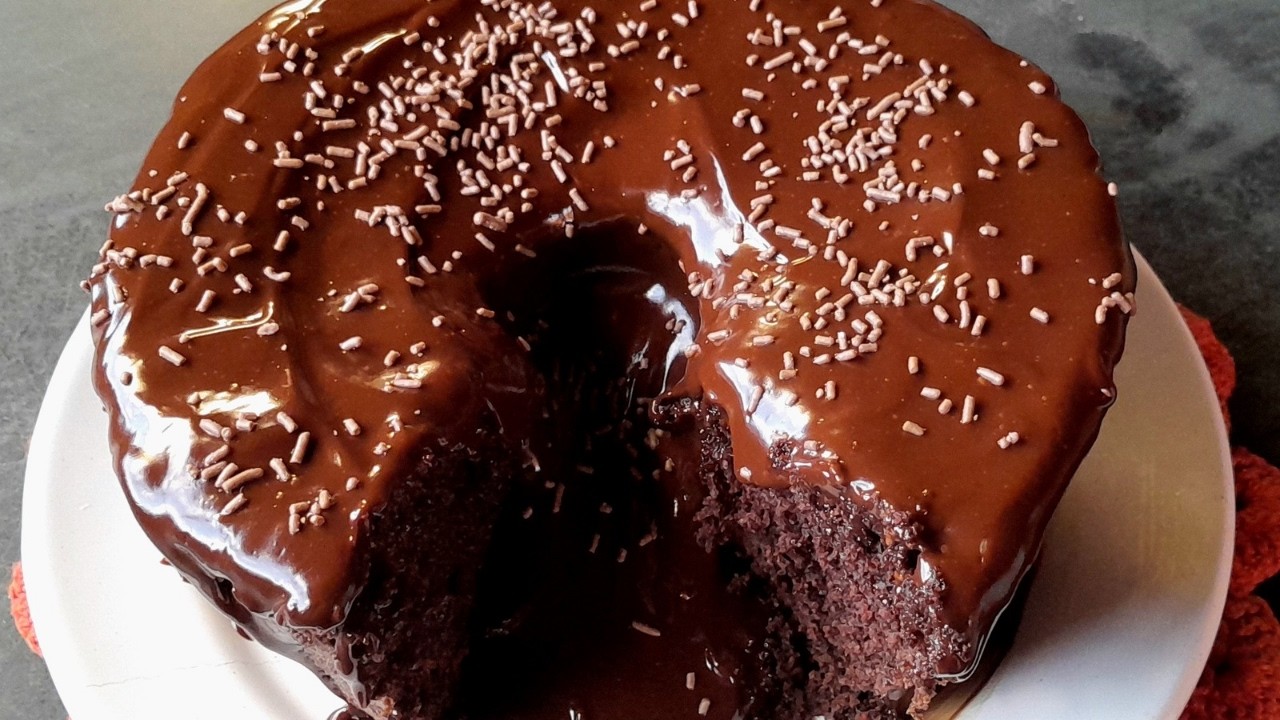 Como fazer Bolo de Chocolate/ACHOCOLATADO fofinho