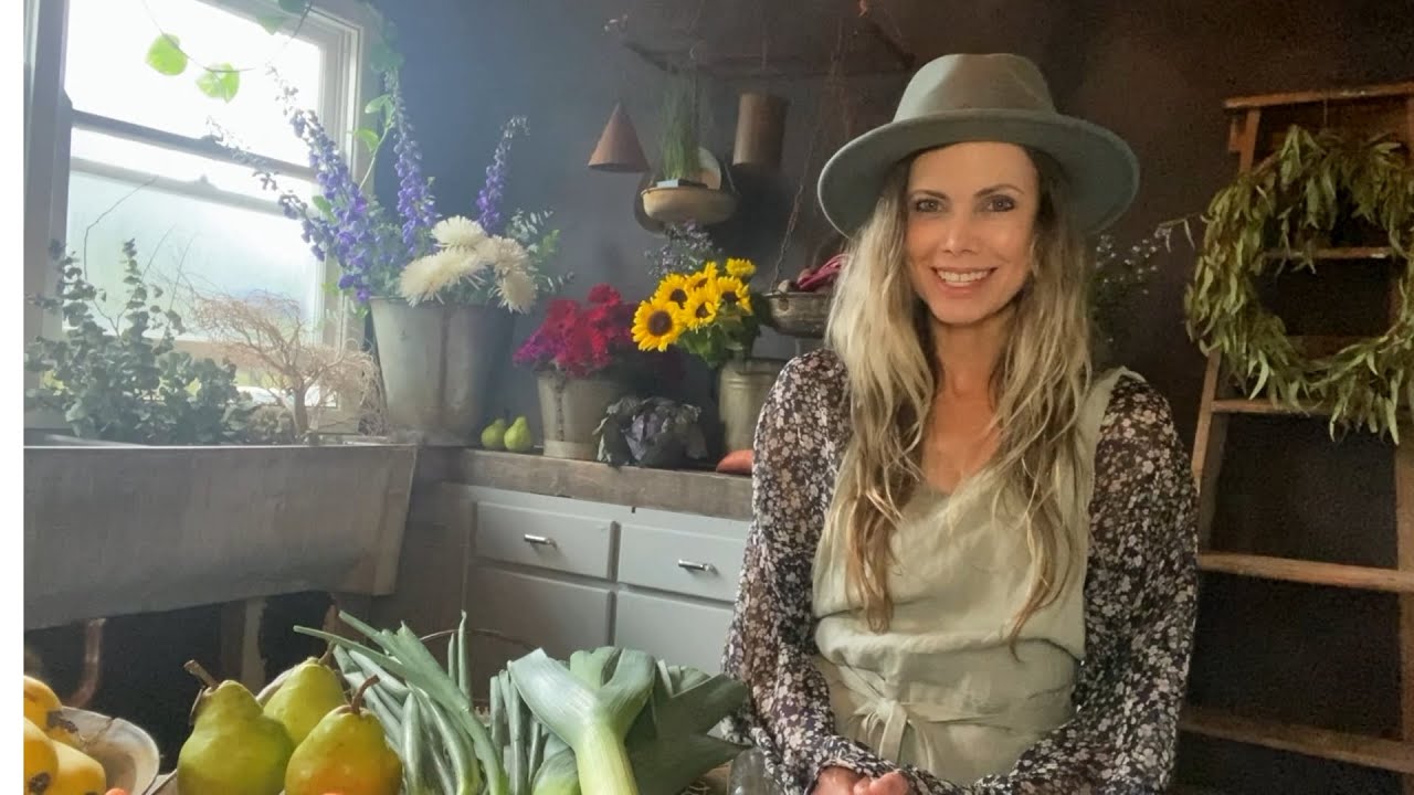 Introducing The Healthy Skin Kitchen by Karen Fischer, BHSc, Dip. Nut.