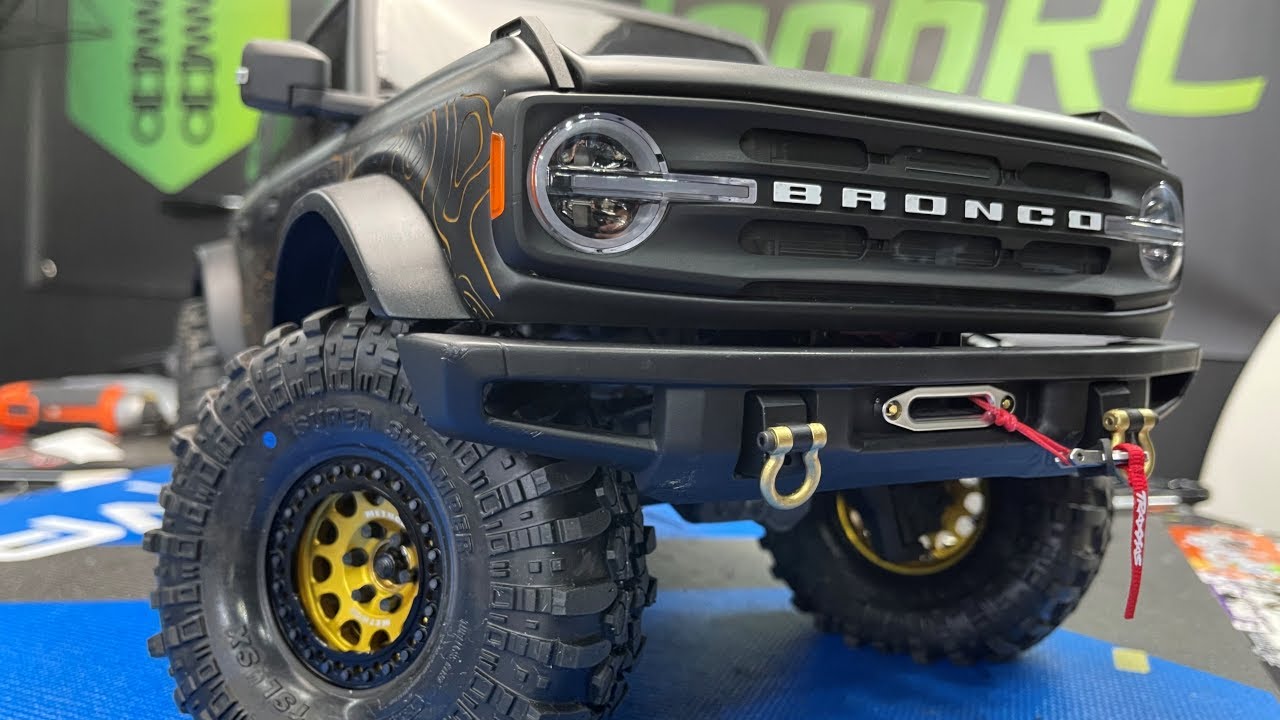 TRAXXAS TRX4 BRONCO RTR: PRO SCALE Winch with custom location, and new VANQUISH Wheels and Tires