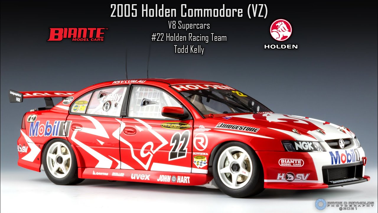 1:18 Biante 2005 Holden Commodore (VZ) #22 Todd Kelly Showcase