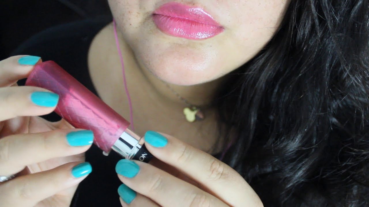 ★ASMR★ Probando labiales 💄💋(Sonidos cosquillosos) -  I parte