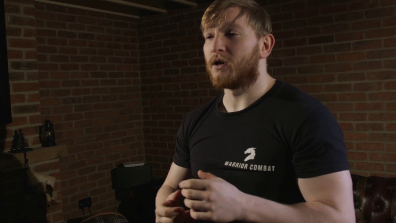 Self Defence Tutorial - Learn how to guard.  01) Flinch Guard