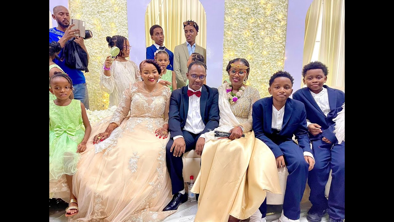 WUKUMBI d'ABDOULHAMID Mlamali (Mitsamiouli) et Assoumani HAZNA (Moroni) à Moroni.