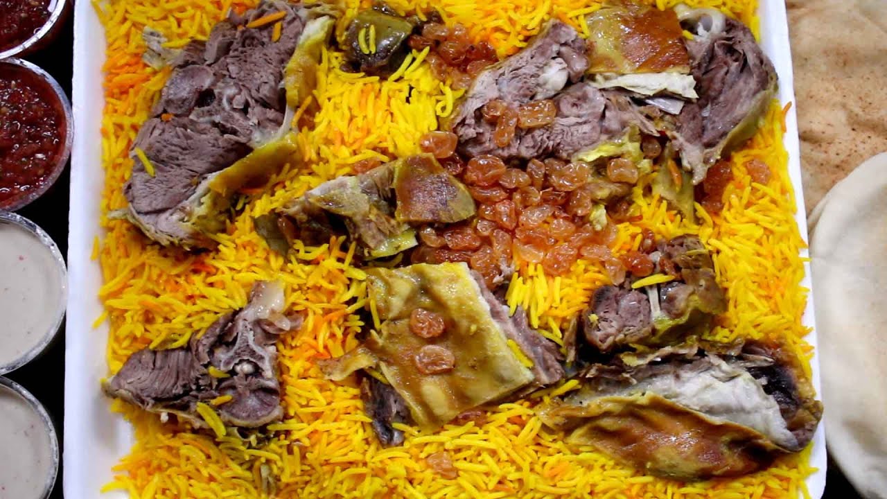 اكلت تيس مندى من مطعم حضرموت واتعاملت مع لحم المعزة برومانسية