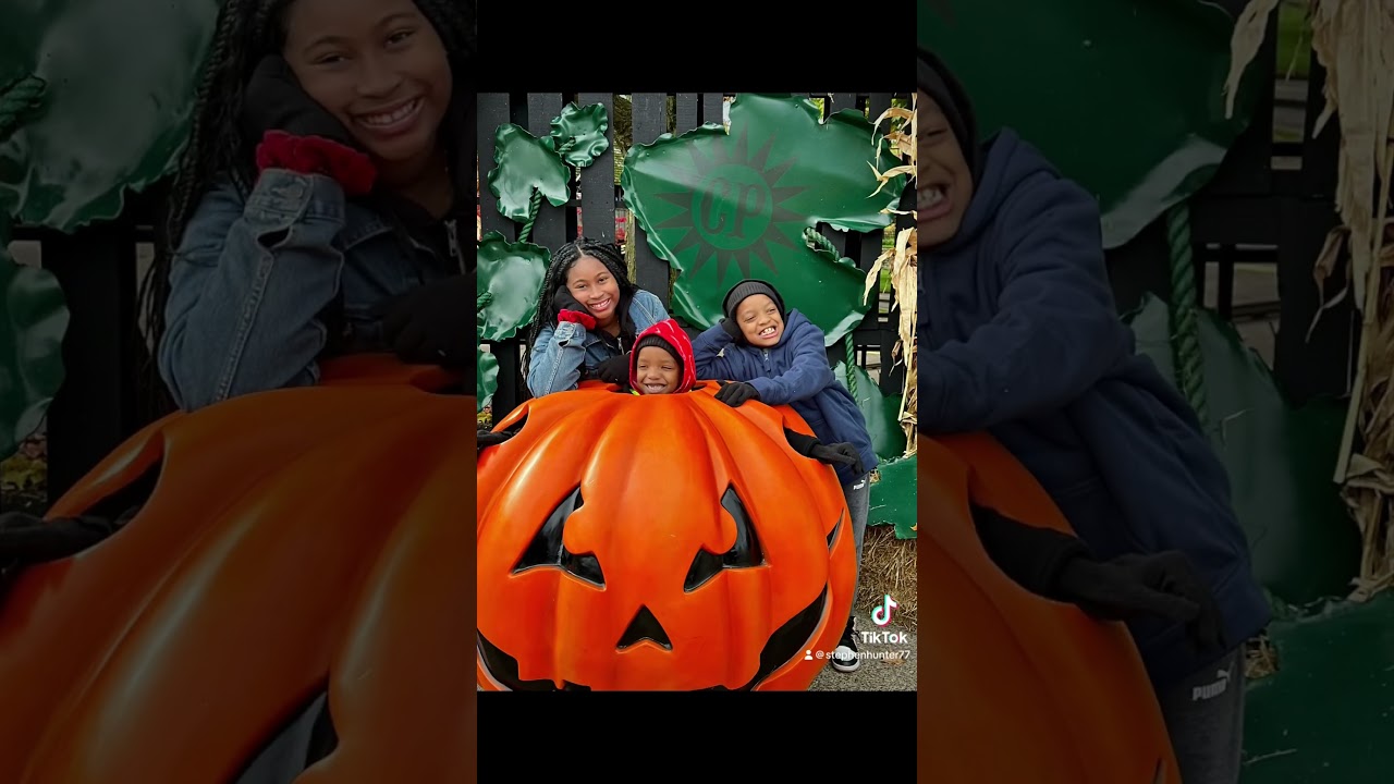 #halloweekend  at #cedarpoint #peanuts #rollercoaster  #cedarfair