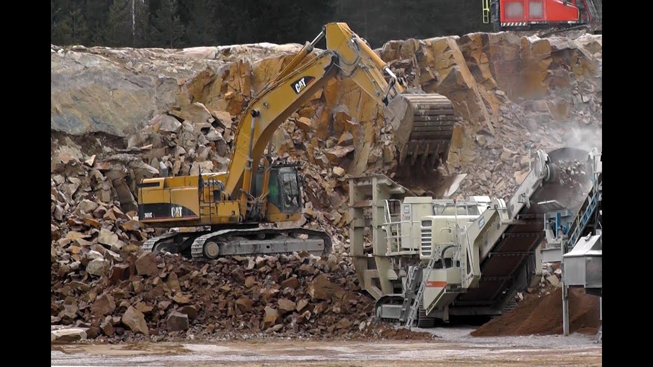 CAT 365CL Working In A Quarry