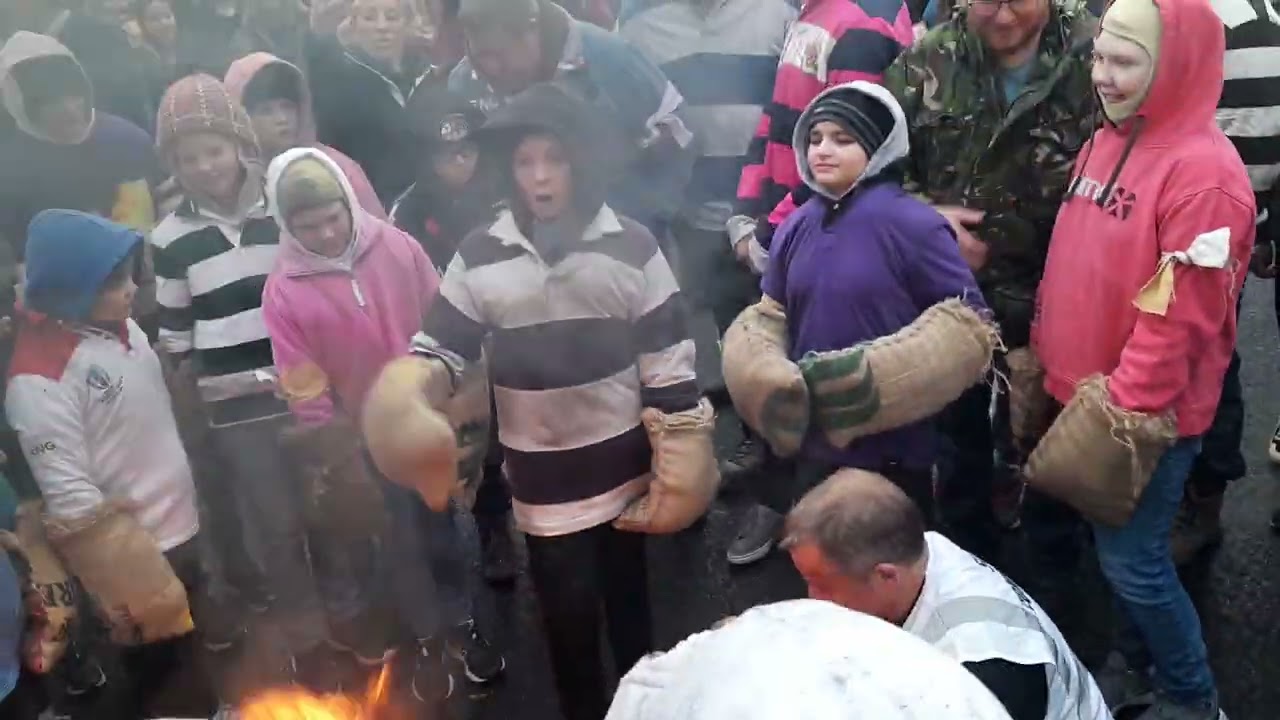 Flaming Tar Barrels Ottery St  : The youngsters 2022