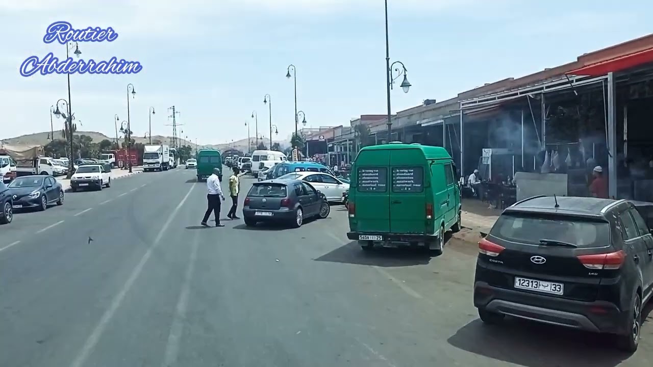سيدي بوعثمان قرب مراكش لا يمكن المرور منها دون تناول الشواية او الطاجين