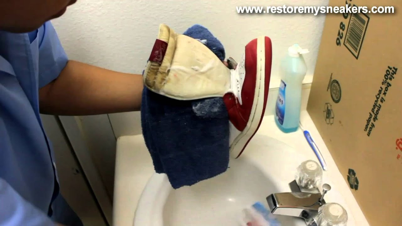 Restoration Part 2: Cleaning the Tongue (AJ1 1994 Retro)