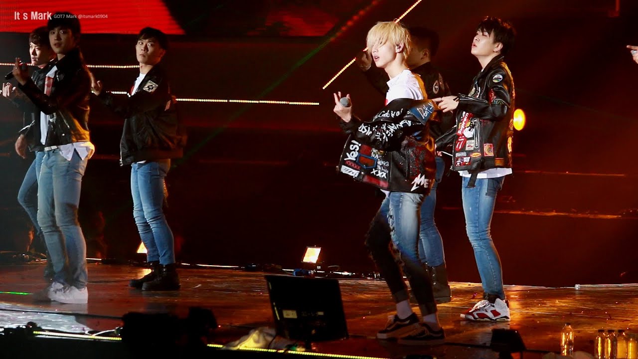 [FANCAM] 160508 #FLYinShanghai GOT7 - REWIND (#Mark focus)