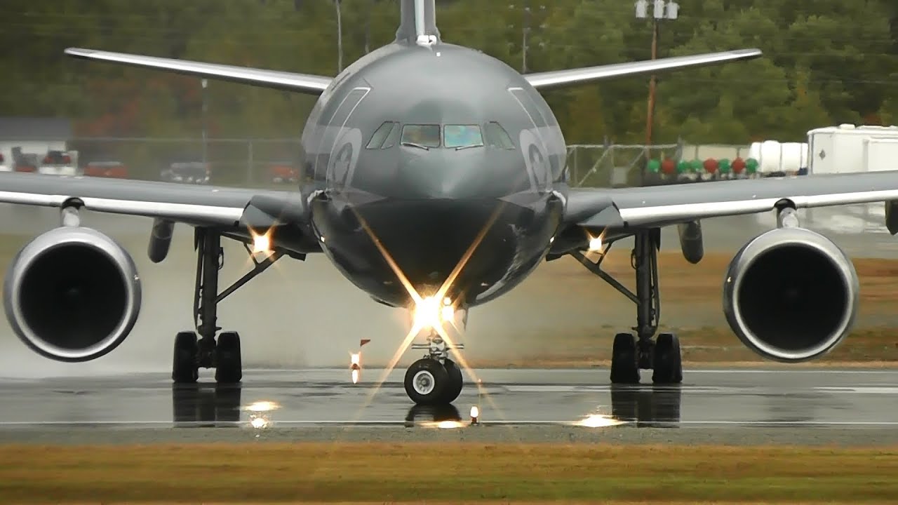 Royal Canadian Air Force | Airbus CC-150 Polaris | Wet take-off | 15003 | Val-d'Or (CYVO)