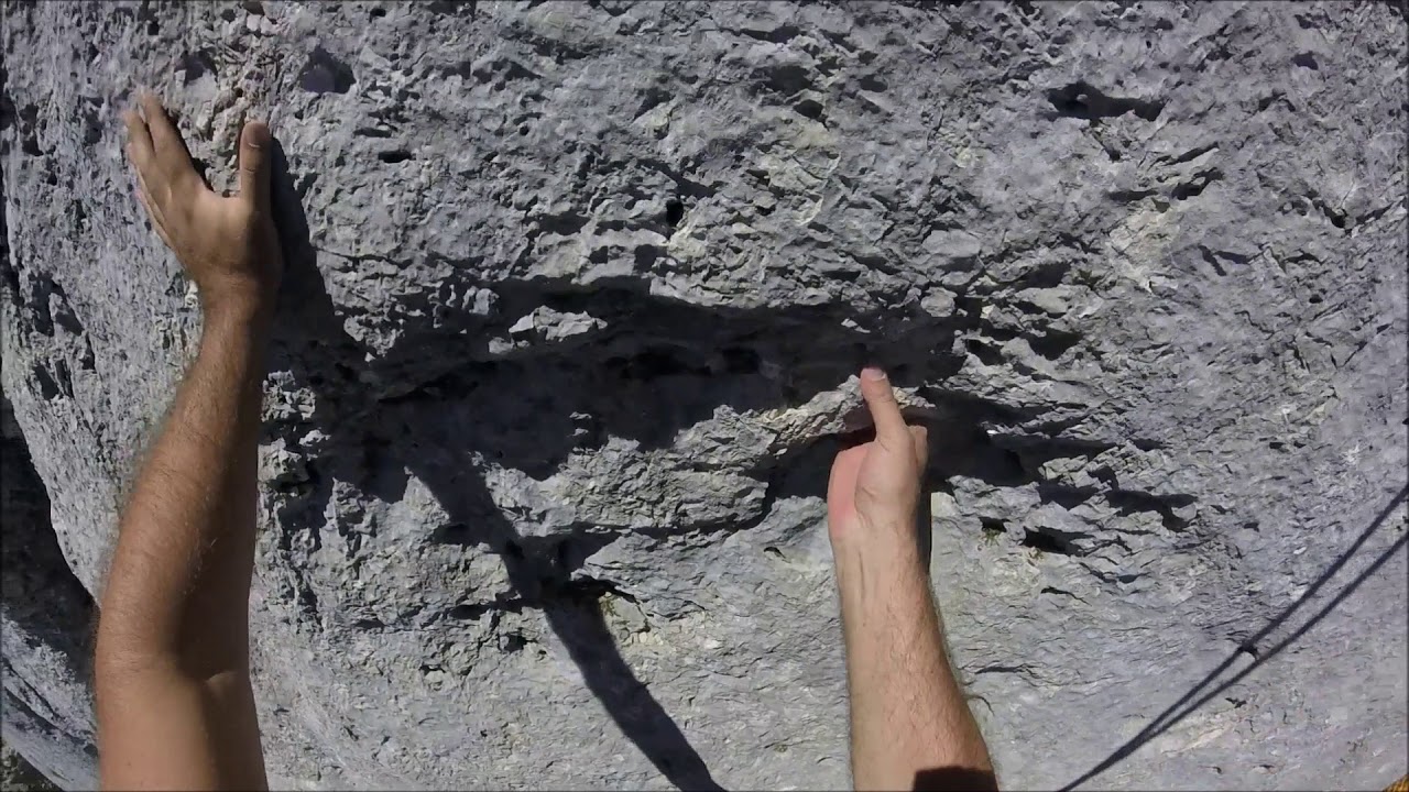 Gran Sasso - Corno Piccolo prima spalla - Via Attenti alle clessidre.
