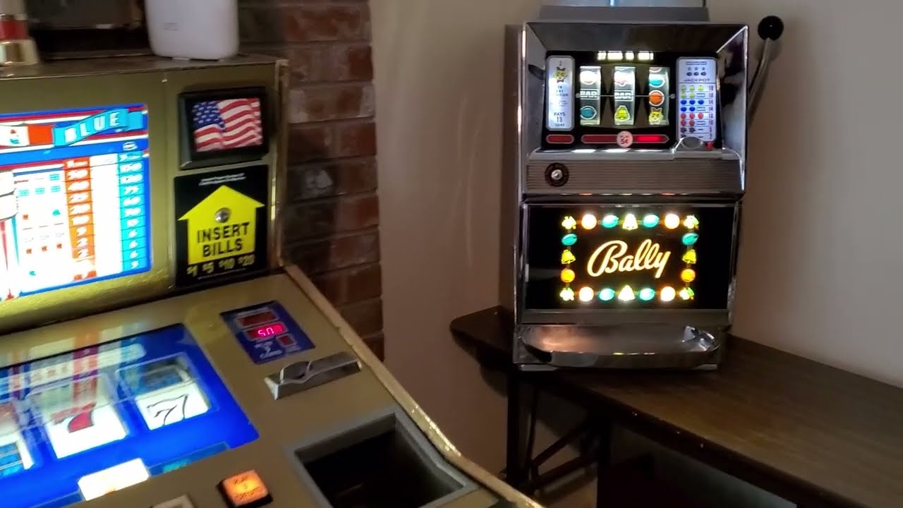 BALLY Low Boy Vintage Slot Machine (Money Honey Special)