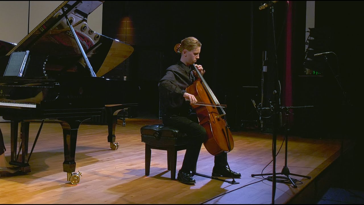 Mondy Gottesman performs Elgar's Cello Concerto live at CPP