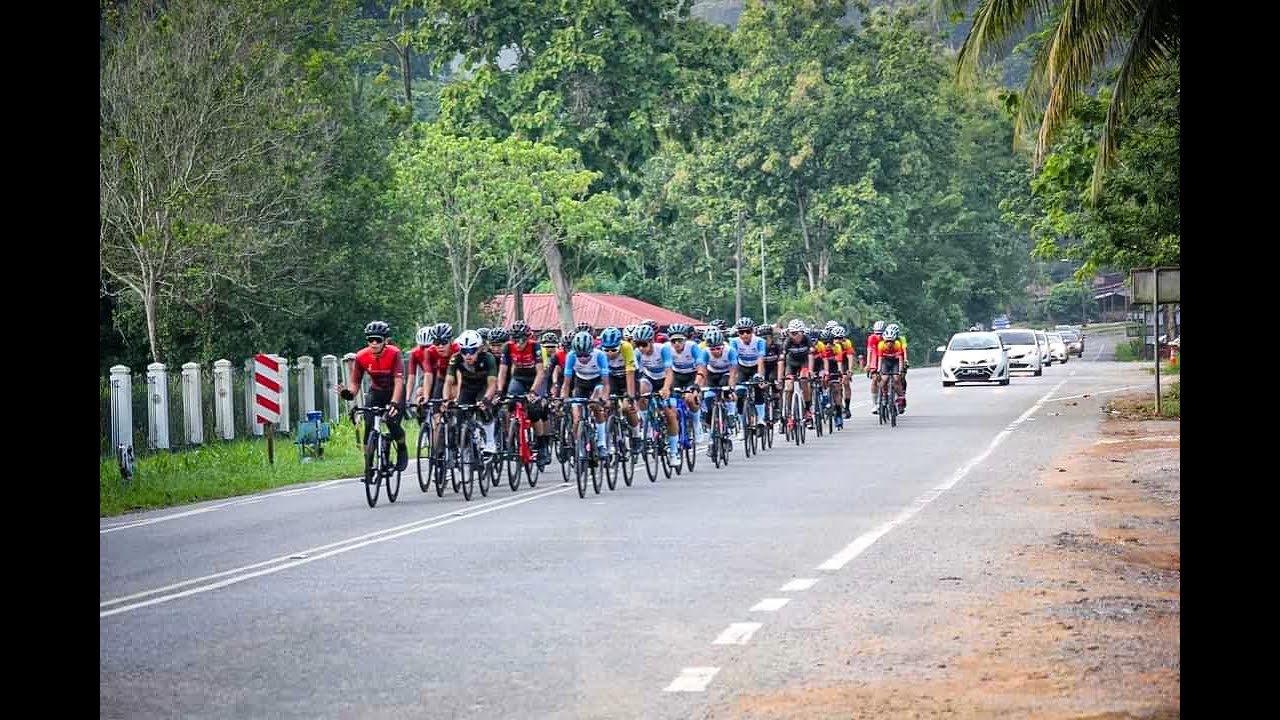 RACING IN LANGKAWI | JCM LANGKAWI 2023 | STAGE ONE | LAST 45KM