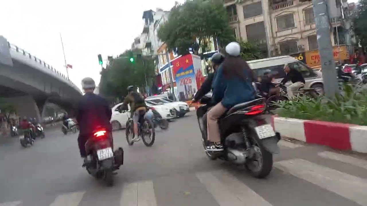 Ha Noi Chieu 30 tet 2026