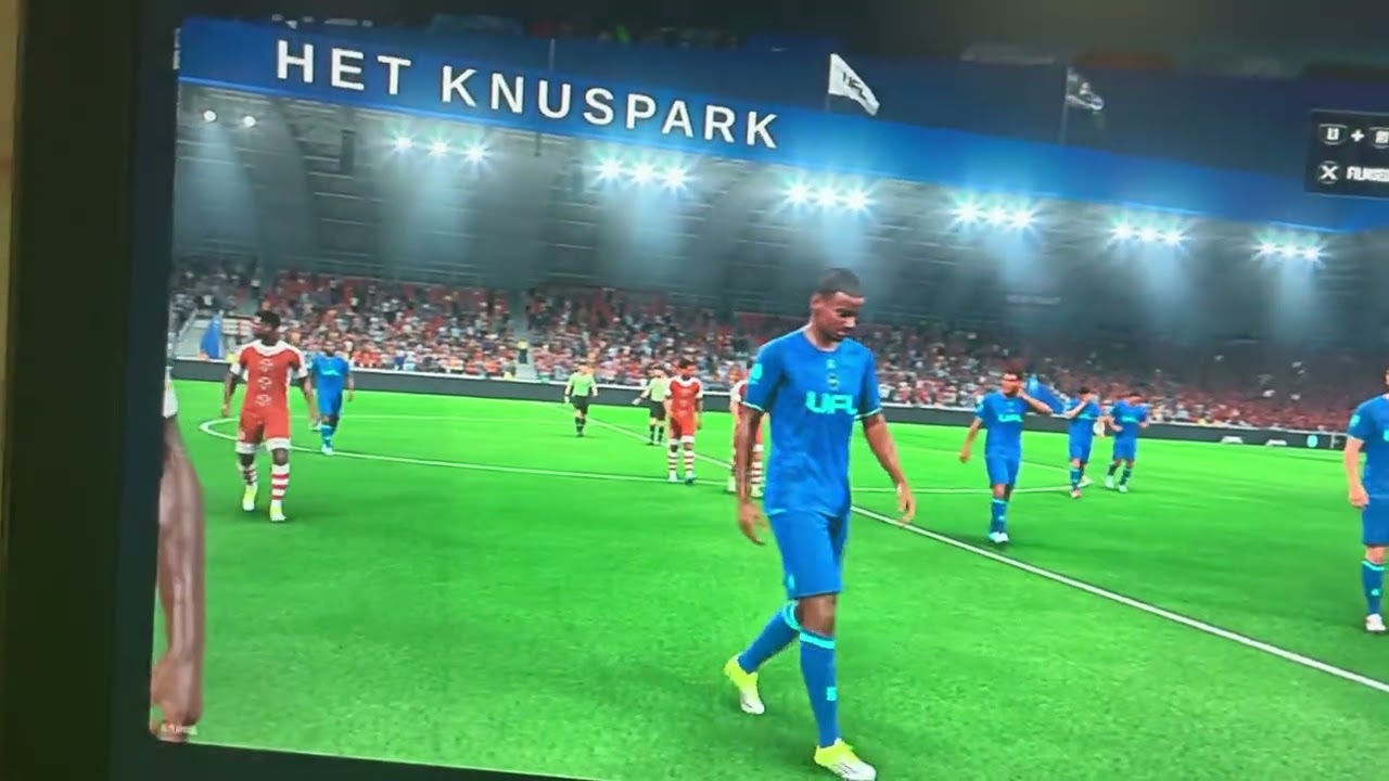 Heute ist das Video. Ich spiele gegen zwei Leute in einem Team.  UFL# 👍😱￼