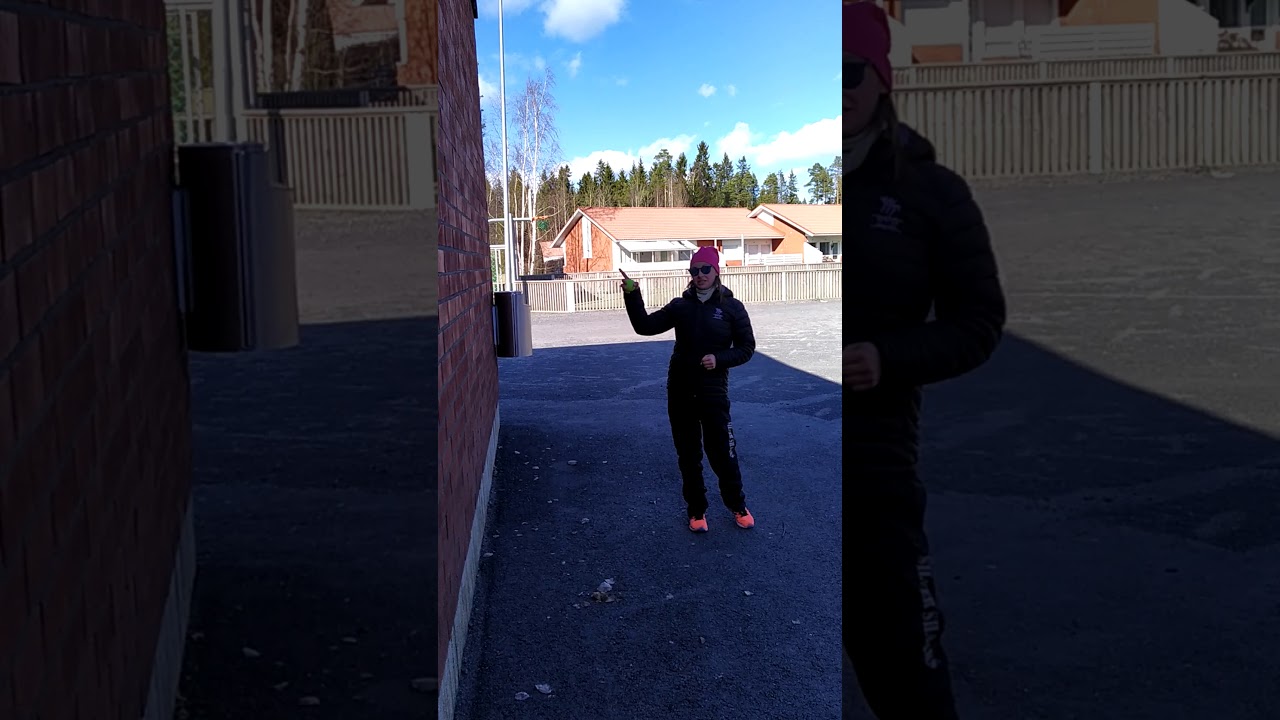 1. pallon heitto alakautta