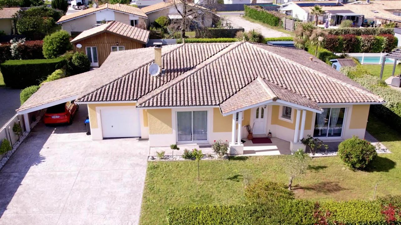 🏡💎 Exclusivité Laforêt Gujan-Mestras ! Superbe villa 166m² avec dépendance de 36m² à découvrir ! 🌳🔑