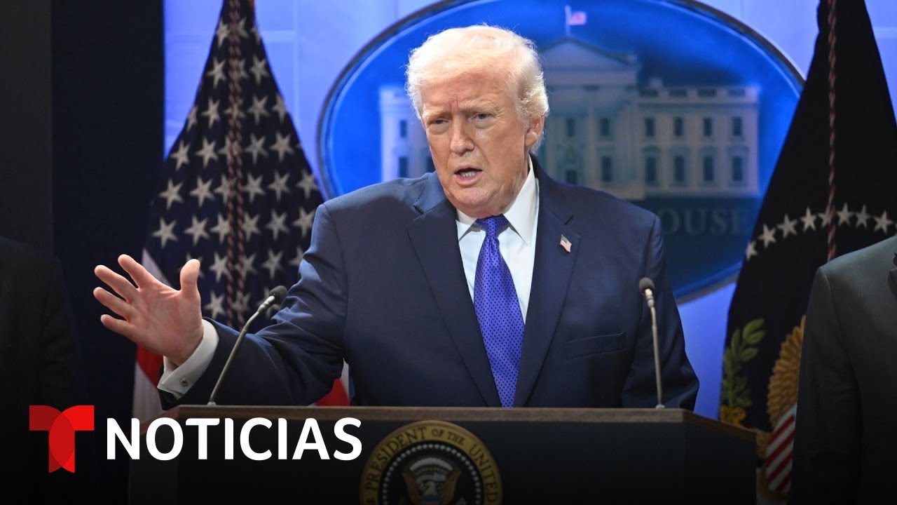 Trump firma la orden para aplicar un arancel global del 10% y critica a la Corte Suprema