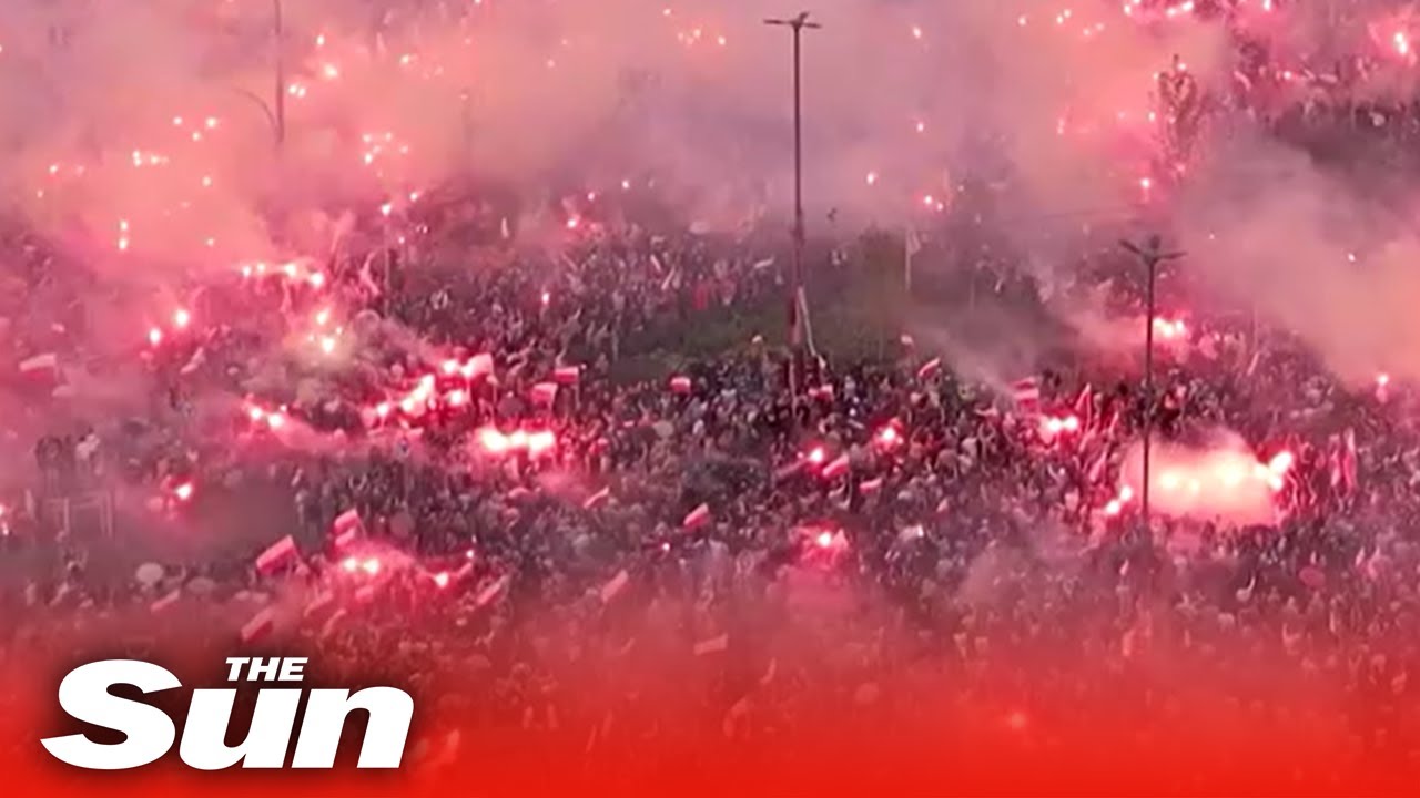 Massive demonstration in central Warsaw commemorates historic uprising