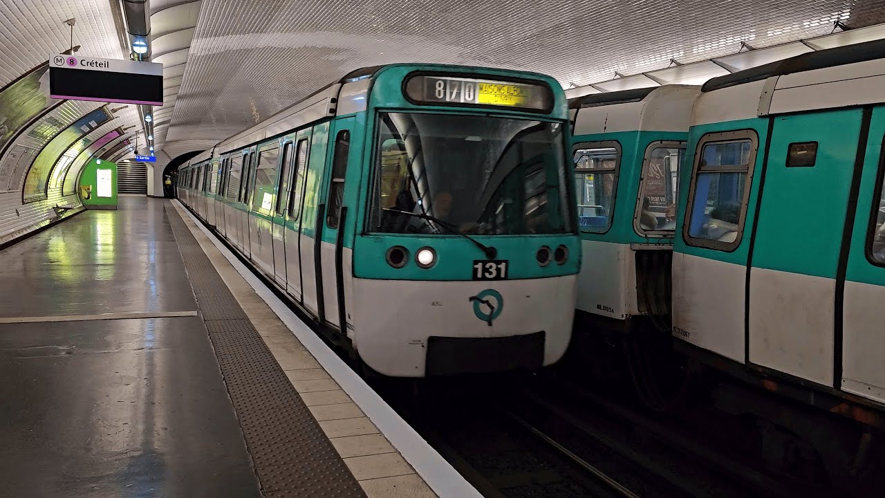 MF77 Ligne 8 - Chemin Vert
