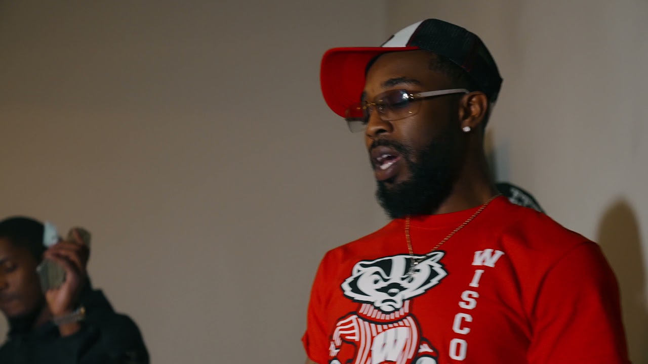 King Bando  - Tell Um (Shot By @RayShotItProductions )