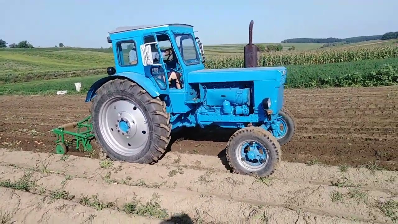 Уборка картофеля самодельной грохотной копалкой Трактором Т-40