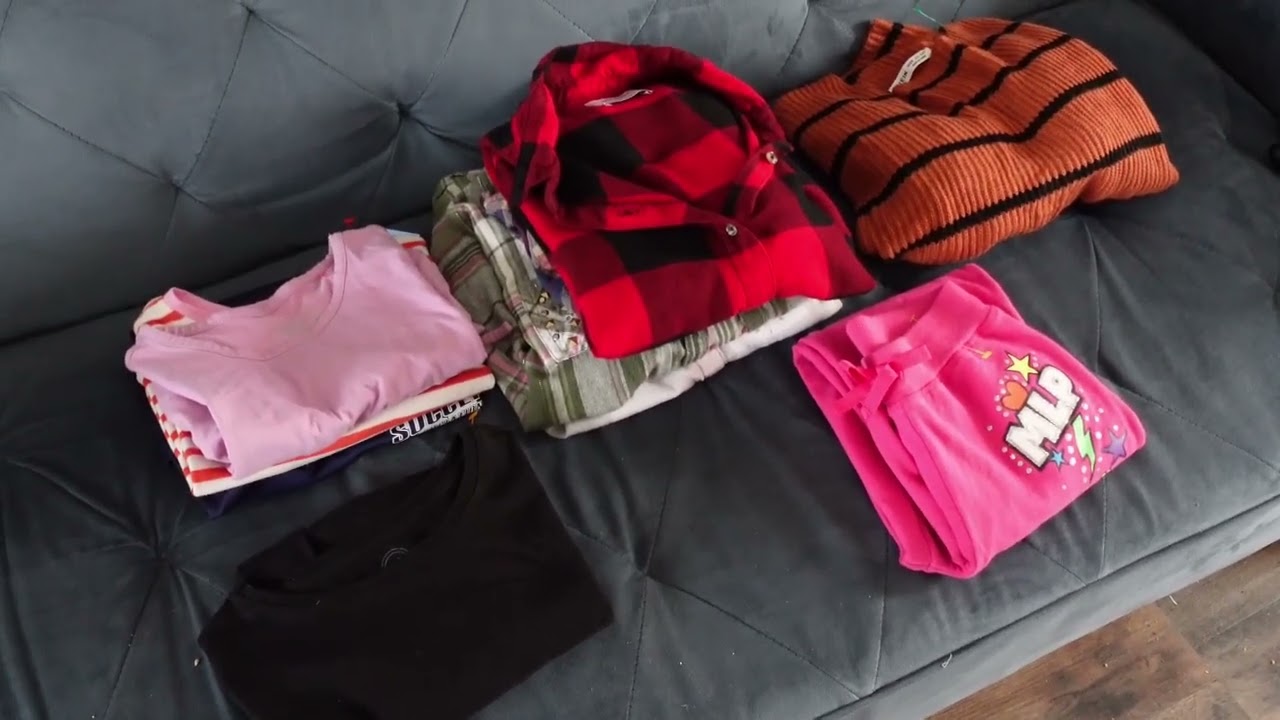 VEDA Day 16 || Thrift Store Haul Frugal Winter Clothes