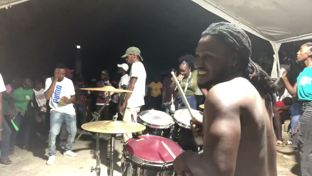 Revival vibe with the irreplaceable band #music #singing #entertainment #drummer #dancing