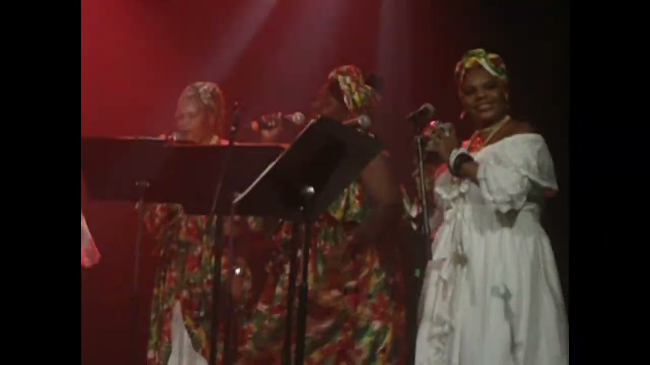 CHANTÉ NWÈL AVEC LE GROUPE KA SONÉ-MICHAUD VEILLAIT-ALLEZ MON VOISIN-CHANTER NOËL