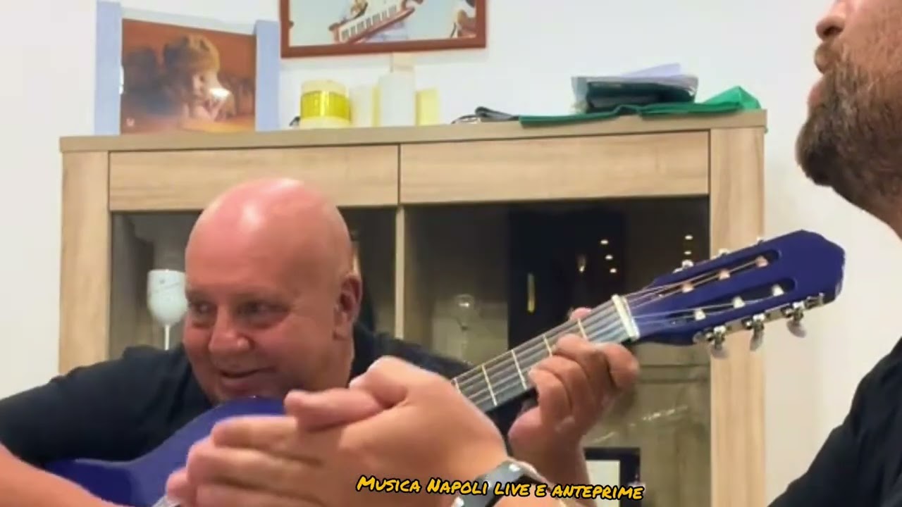 Enzo barone ricorda Vincenzo D'Agostino con questa canzone
