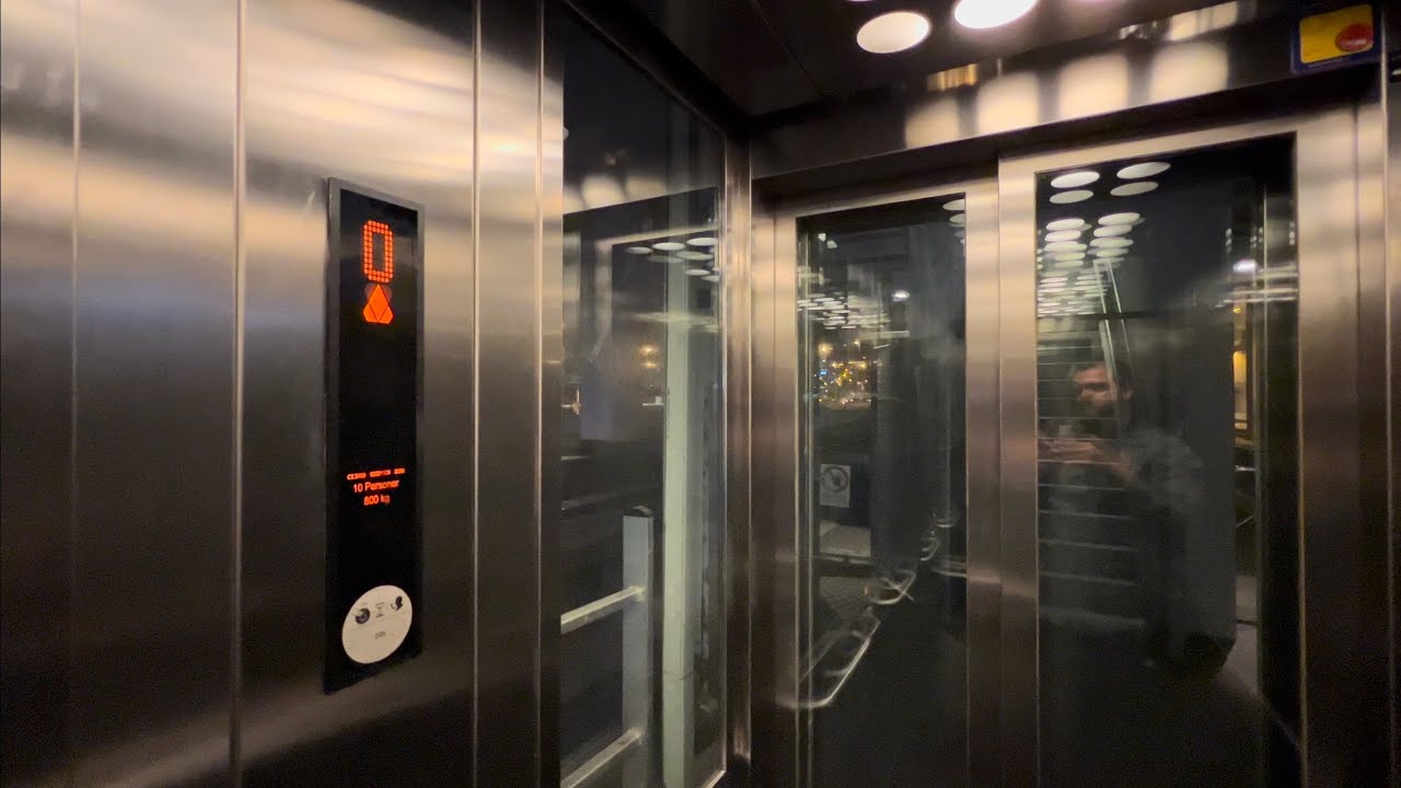 2008 KONE MonoSpace MRL Traction Elevator @ Stockholm Centralstation (Arlanda Expr.), Sthlm, Sweden.