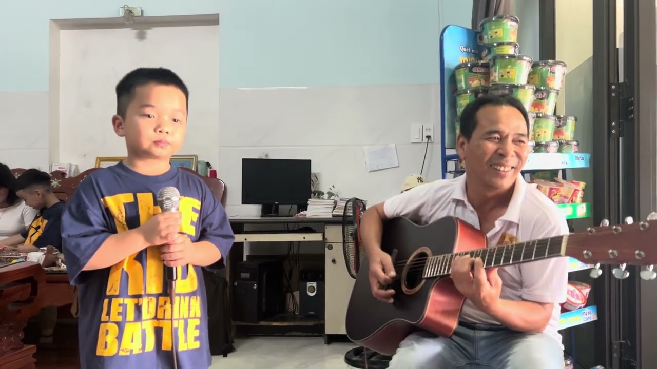 Ca sĩ Đăng Khôi với bài hát Hoa lá mùa xuân😄