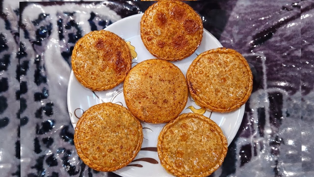 Ek bar is tarike se kachori banaa kar dekhen ❤️💝#kachori #puri #khoya #testy 