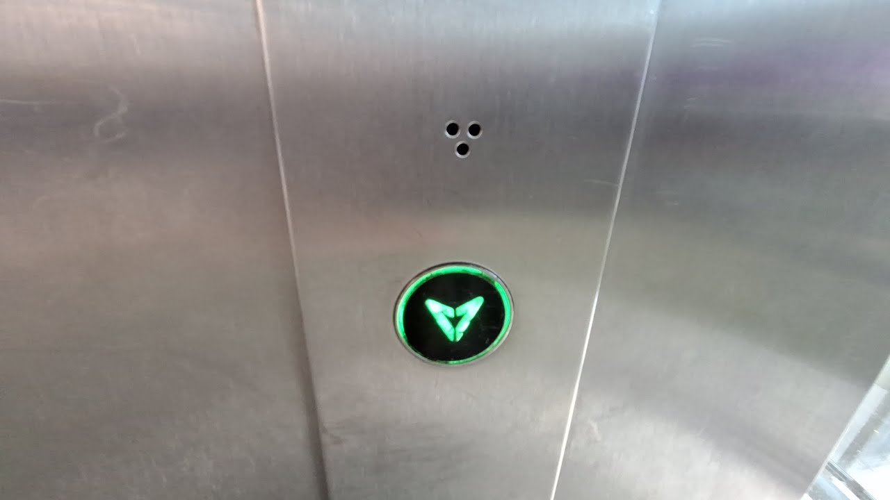 Schindler Glass Lifts @ London Heathrow Airport Terminal 5 (Unawful Security Guard)
