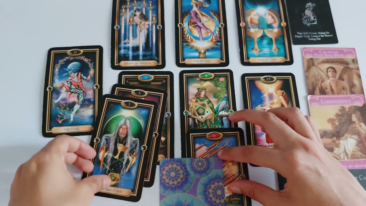 تاروت برج الجدي الحبيب بيراقبك ويحبك بصدق ❤️‍🔥