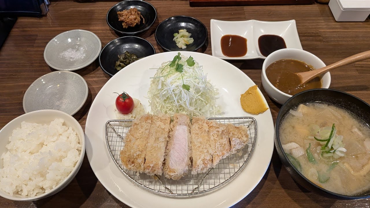 京都一旨い行列の出来るとんかつ屋に初潜入！【熟成豚かわむら】Kyoto gourmet