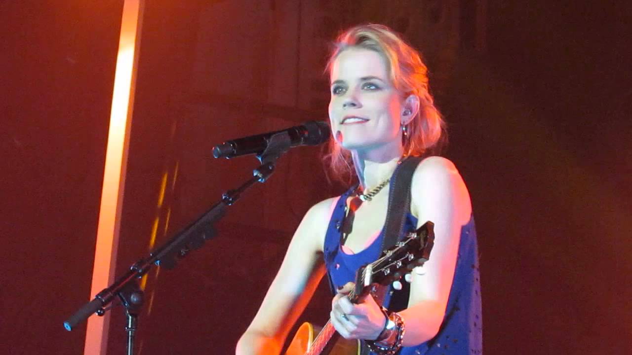 Flying Blind - Ilse DeLange - 013 - 13-04-2013