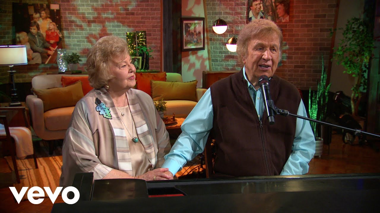 Bill Gaither - The Family Of God (Live At Gaither Studios, Alexandria, IN 2022)