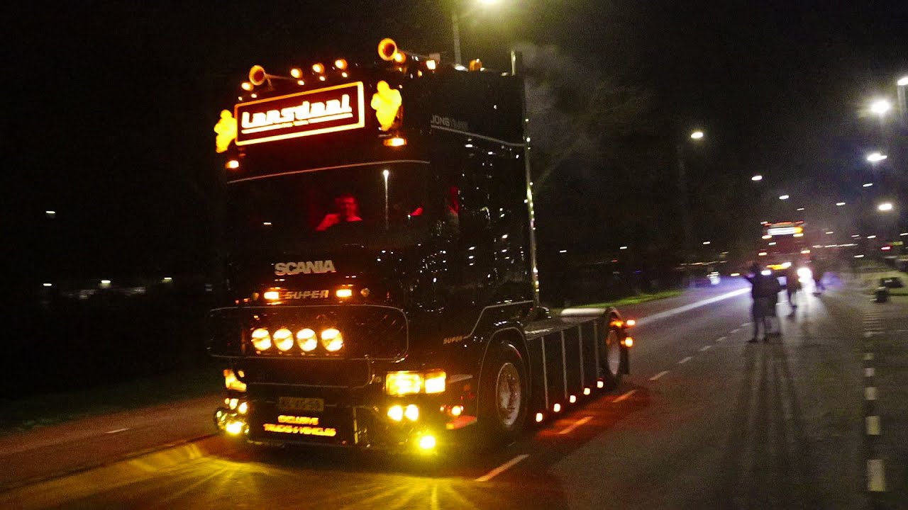 MEGA TRUCKS FESTIVAL 2024 - Departing Trucks