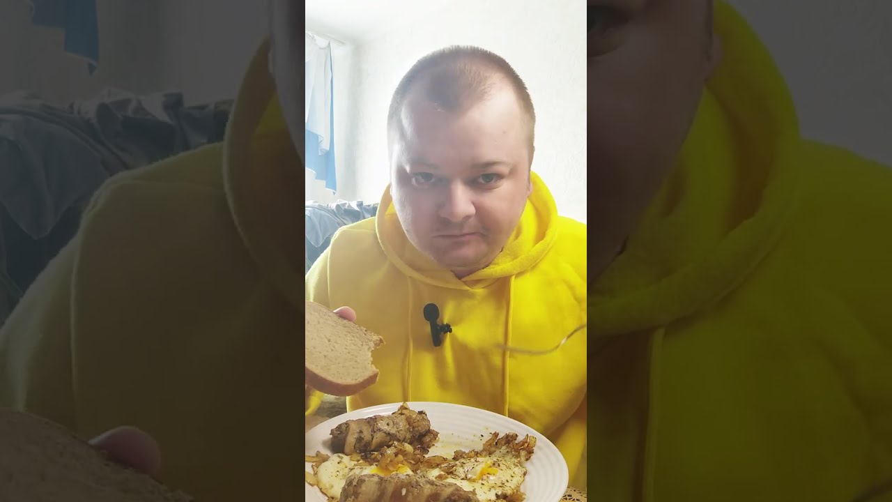 Мукбанг: Чевапчичи в беконе и яичница | Сытный мясной завтрак