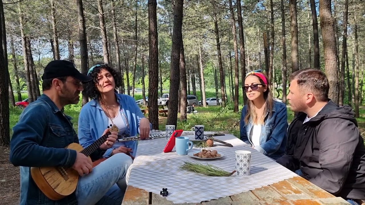 Deriko - İki Ses Bir Ev