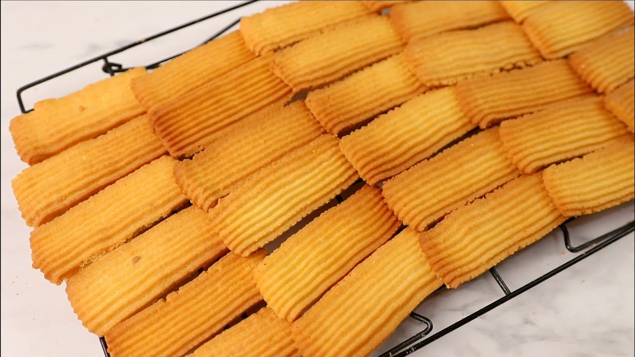 بسكويت الحليب المغلي اليومي هش جدا ودايب ببيضة واحدة فقط وبكمية وفيرة !!