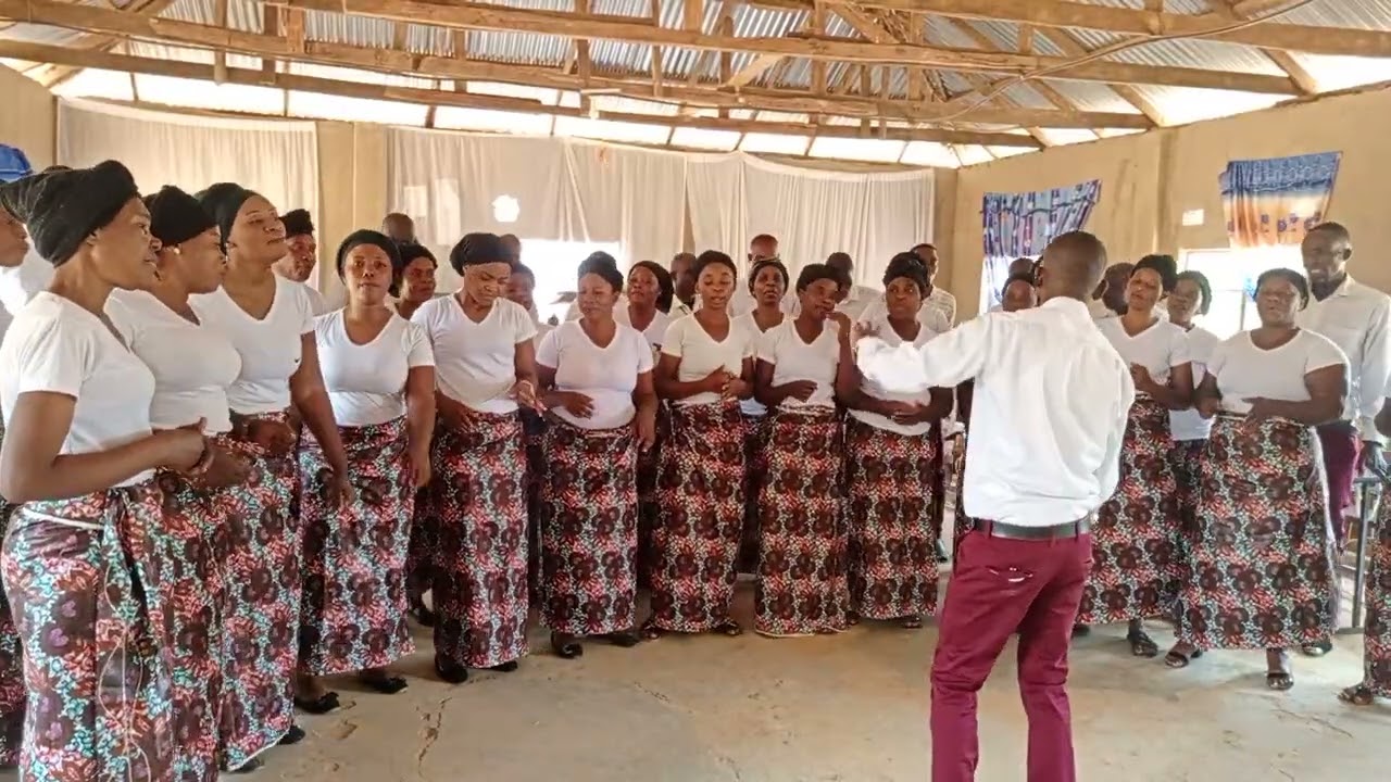 Chiwempala choir B at Chikunyu cmml church in Samfya