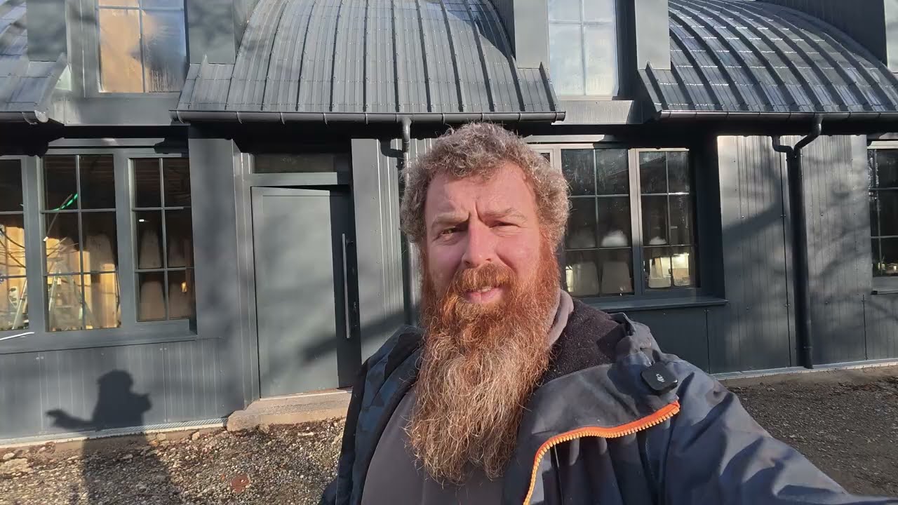 143. Проблемы всегда возникают по три раза...