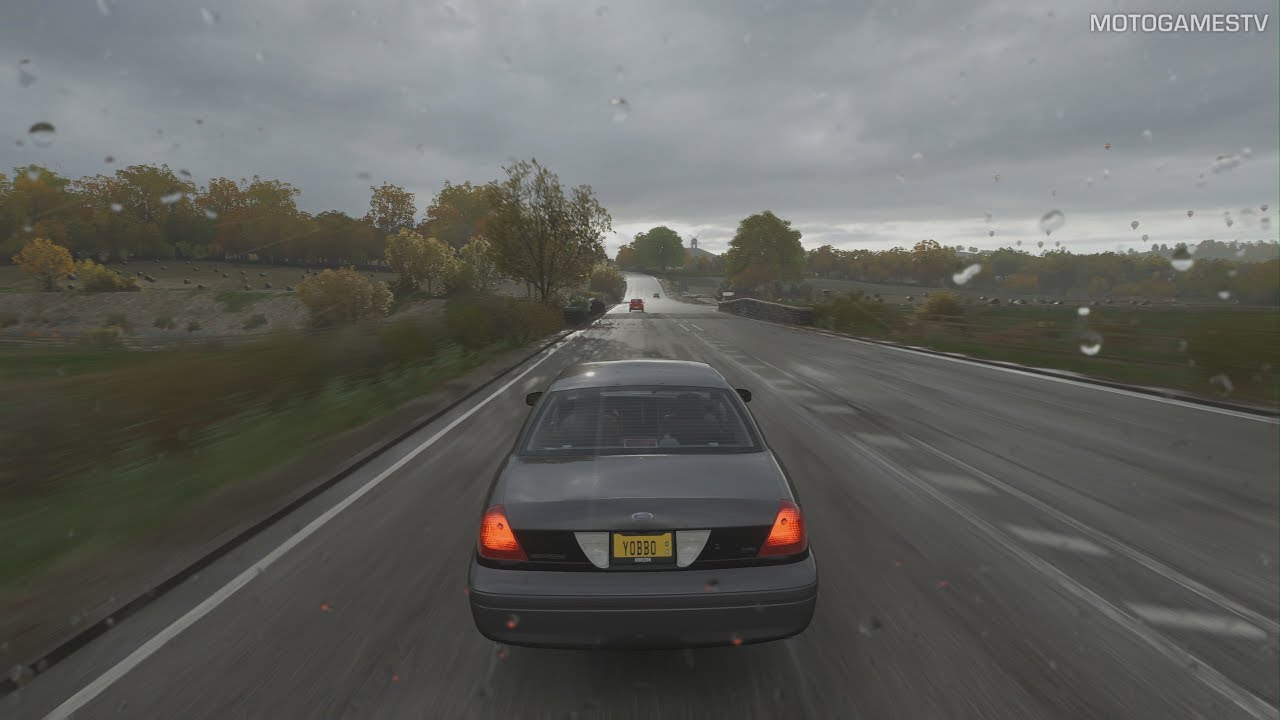 Forza Horizon 4 - Ford Crown Victoria Police Interceptor Gameplay [4K]