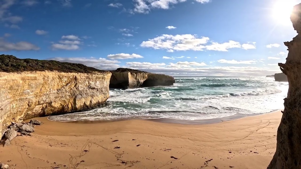 London Bridge. Port Campbell. Australia. RELAX TIME.